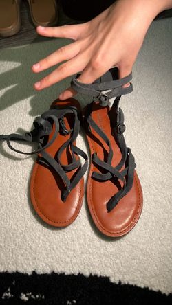 American Eagle Sandals 6