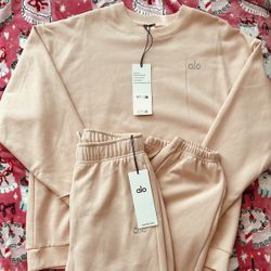 Alo Quartz Crewneck Sweater and Sweatpants Set Size M $100 **READ DESCRIPTION**
