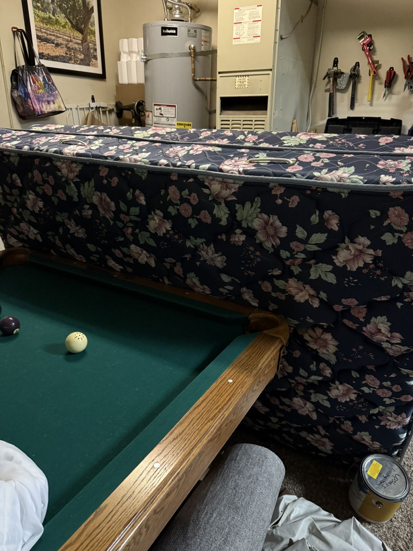 Basically New Full Bed Set
