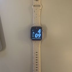 Apple Watch Series 5