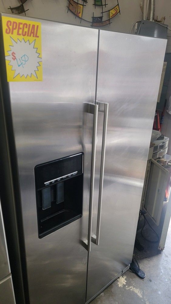 Kenmore Fridge 36w68h