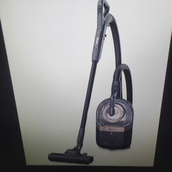 New Shark pet canister vacuum Hepa anti-allergen bagless with self cleaning brush and attachments
