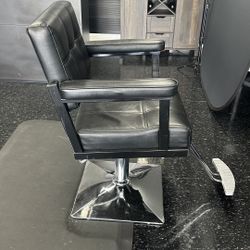 2 Stylist Semi New Chairs 