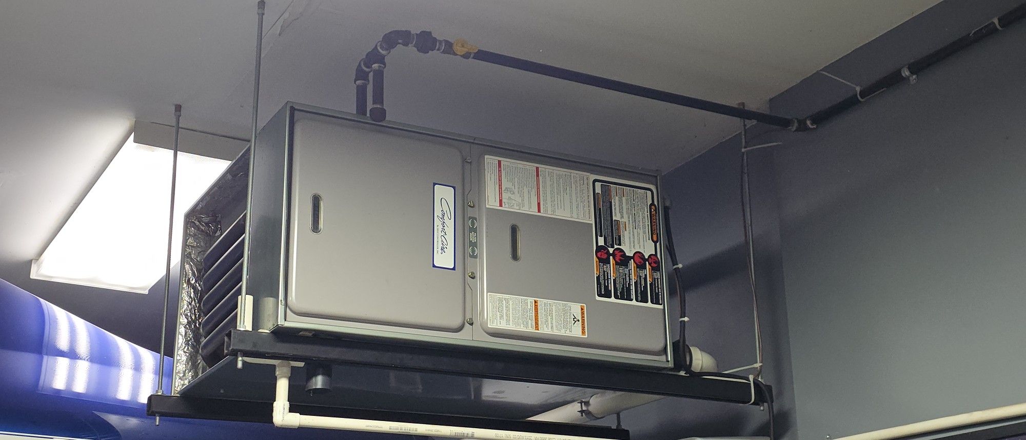 75,000btu Downflow 90% Gas Furnace With Nest