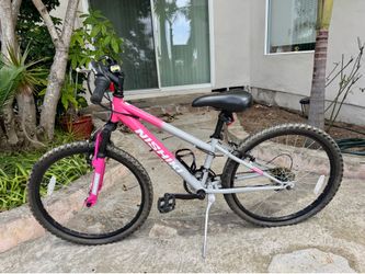 Youth mountain bike