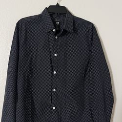 Designer clothes.. Levi jackets..GUESS..H&M