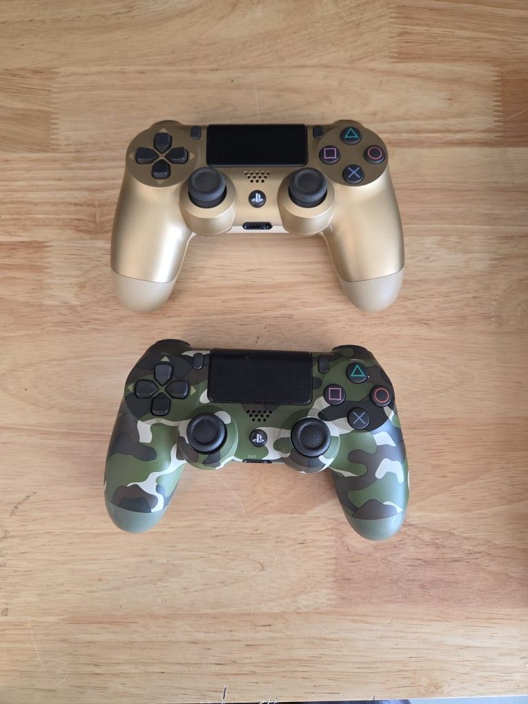 PS4 Controllers
