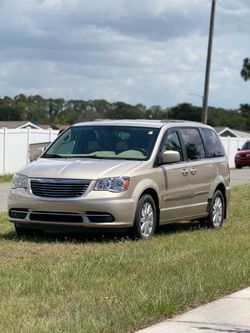 Chrysler Town Country año 2014