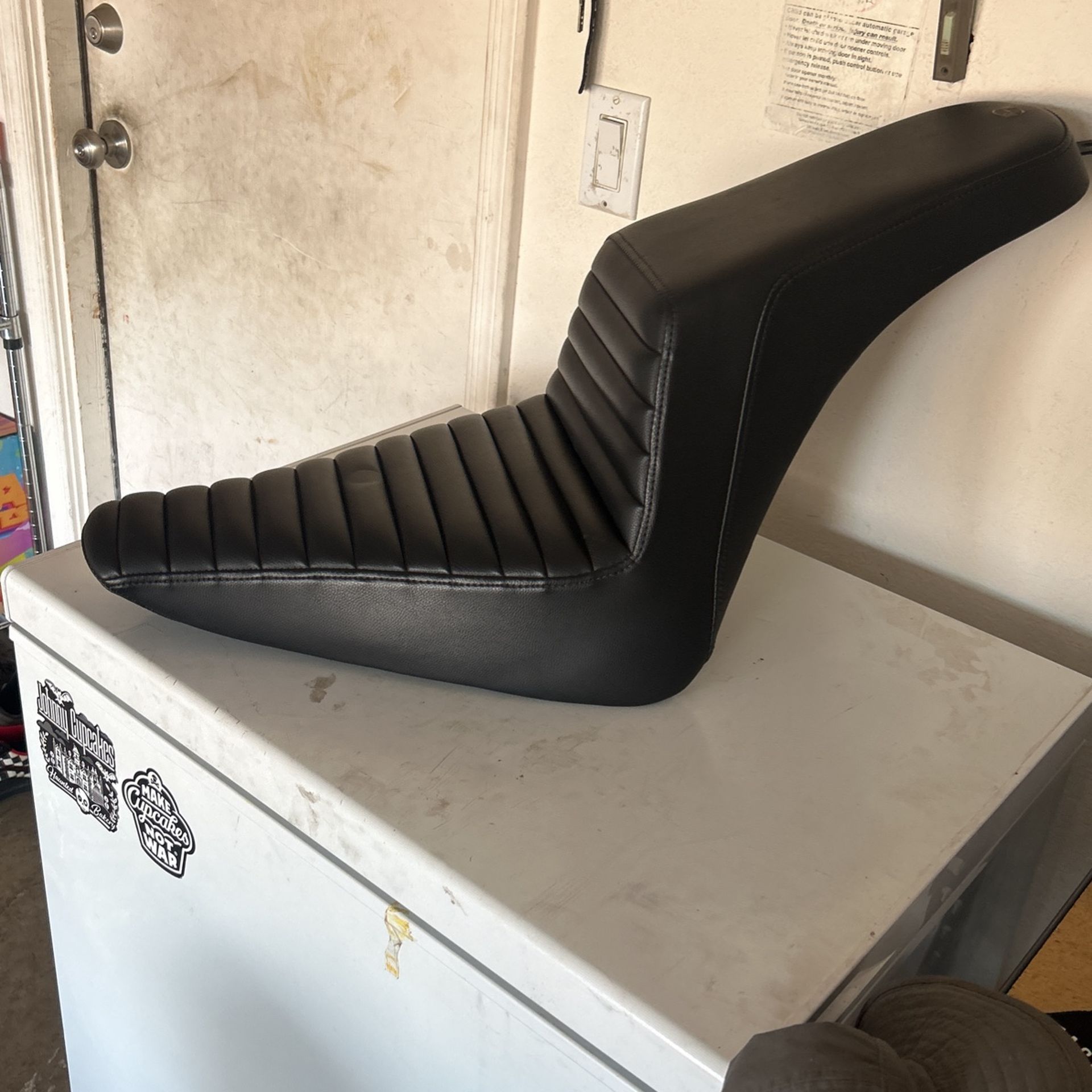 Saddlemen Motorcycle Seat
