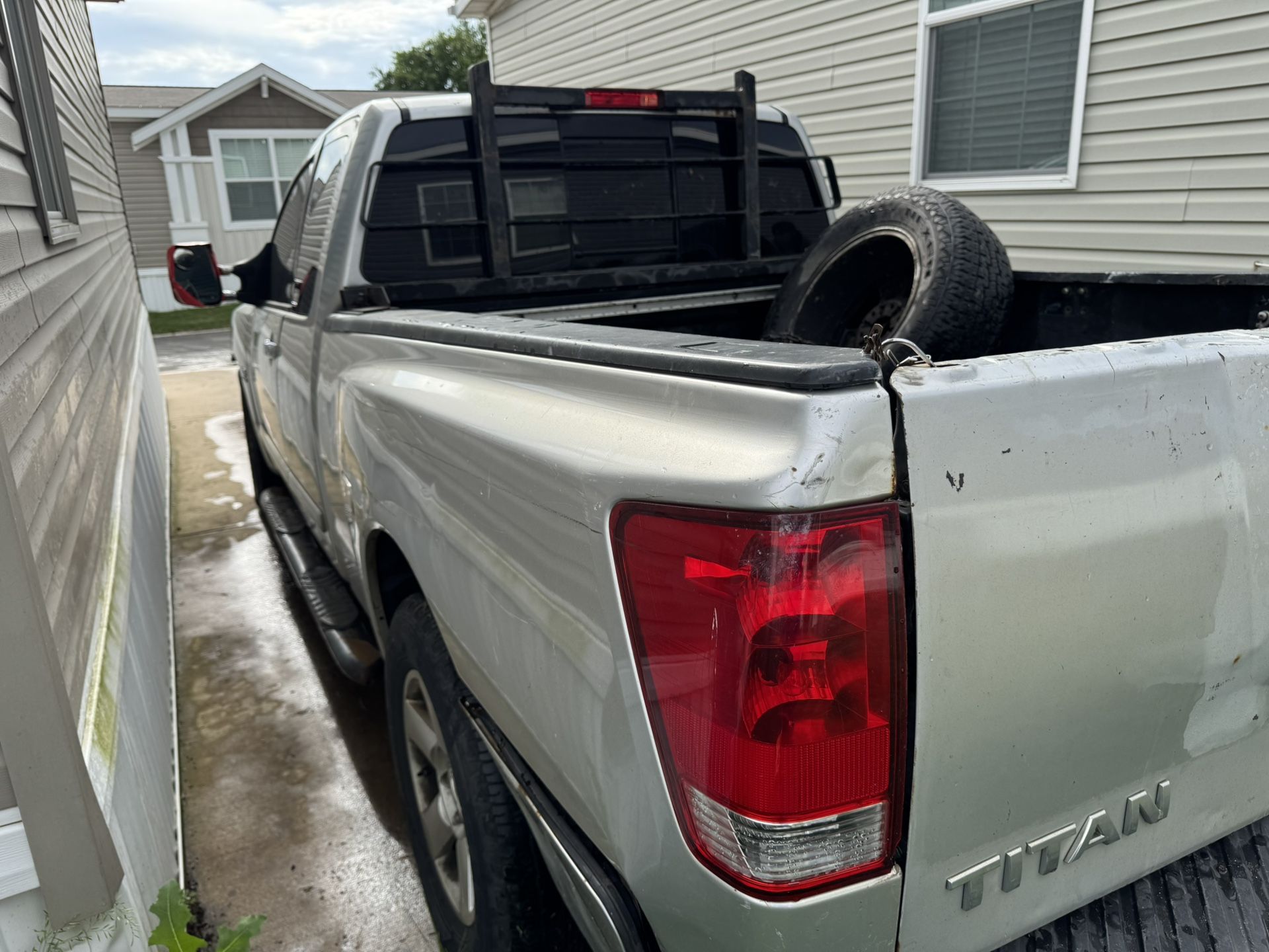 2004 Nissan Titan