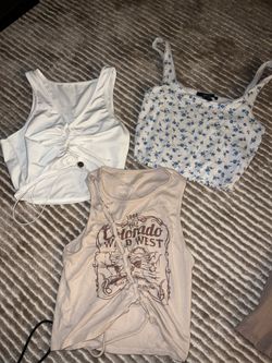 3 Crop Tops