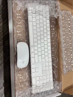 New- apple key board & mouse