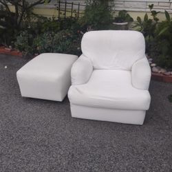 Comfy Beautiful White Chair W Ottoman 