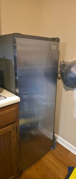 Frigidaire Gallery Stainless Steel Upright Freezer