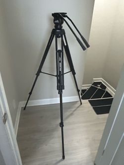Davis & Sanford ProVista 7518B Tripod with V18 Fluid Head + Bag - Excellent Condition