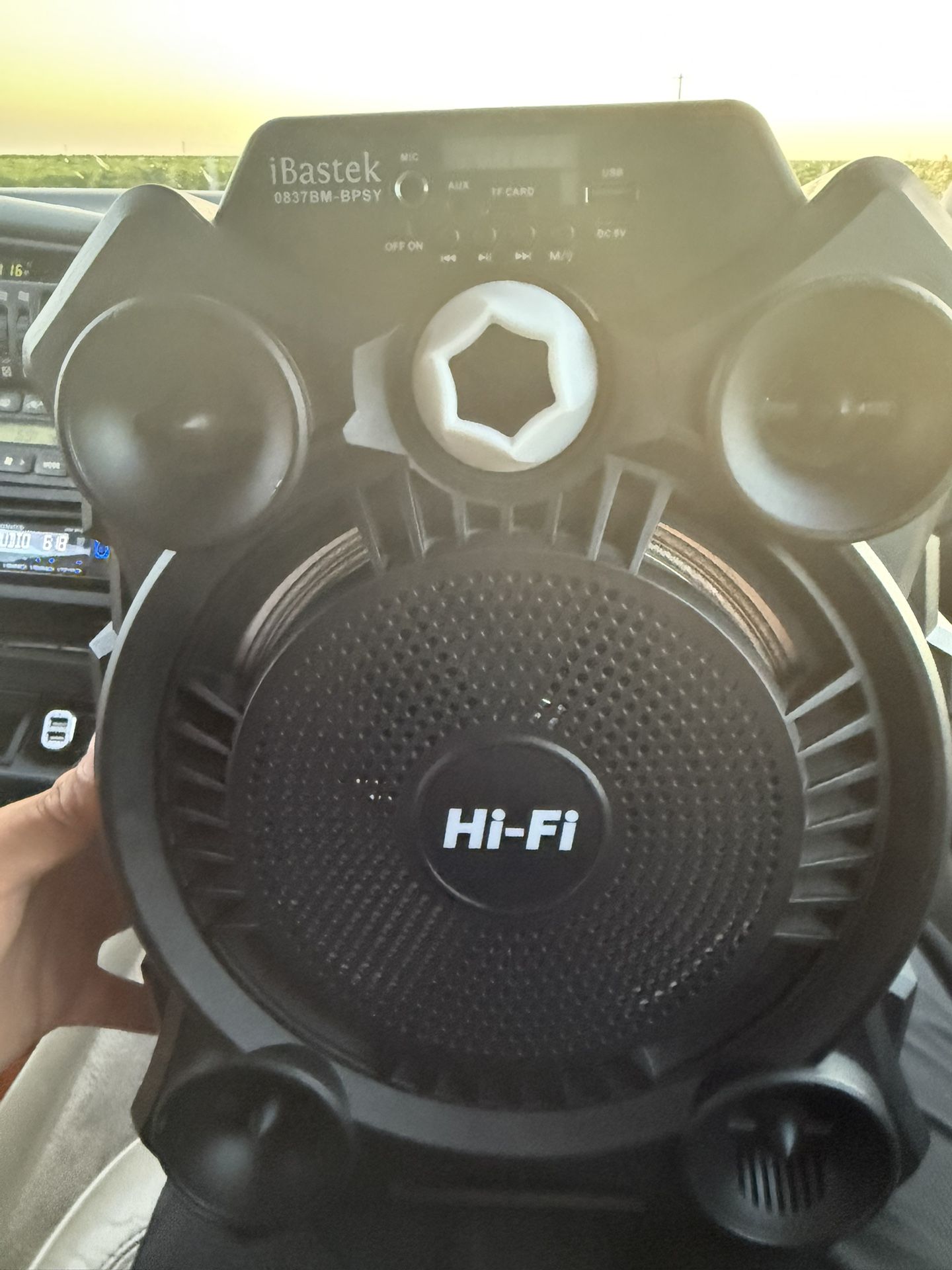 Ibastek Bluetooth Speaker