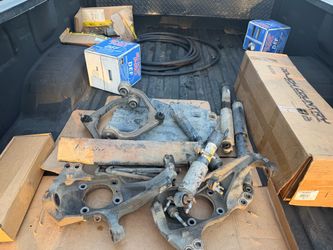 2020 Chevy 2500 Used OEM shocks and accessories