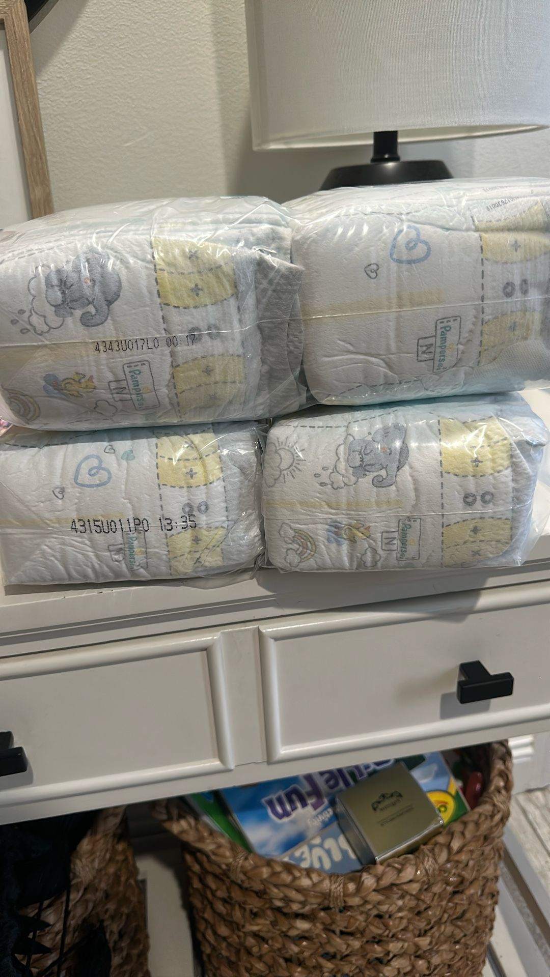 Pampers Swaddlers Diapers Newborn 