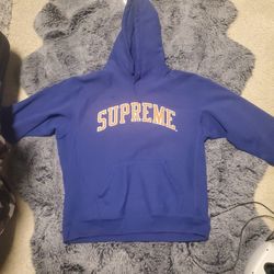 Supreme hoodie
