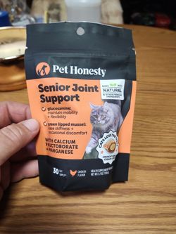 Senior cat joint support treats