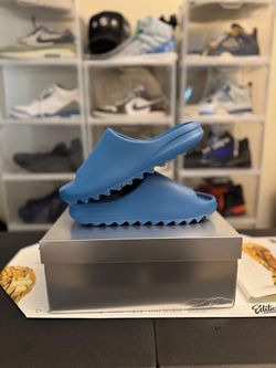 Ys-01 Blue Yeezy slide Sz 9 and 10 Us Mens