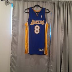 Kobe Bryant Jersey #8