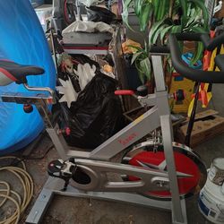 Sunny Health Pro Indoor Stationary Bike 