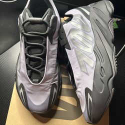 Adidas Yeezy 700 MNVN Geode Size 9.5 New