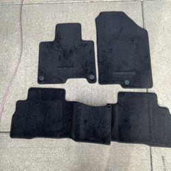 2023 Kia Sportage Factory Floor Mats 