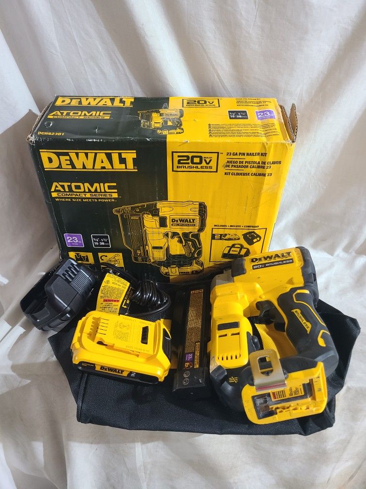 Dewalt 20V MAX Brushless ATOMIC Pin Nailer Kit