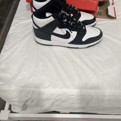 Nike Dunk Panda 