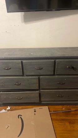 Dresser