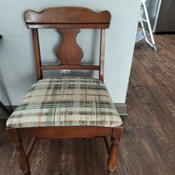 Wooden Chair Free