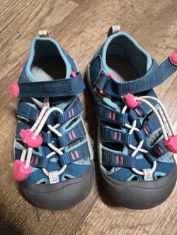 Girls Keen Sandals Size 11c