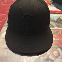 Chicago White Sox (Blacked Out Edition) Snapback