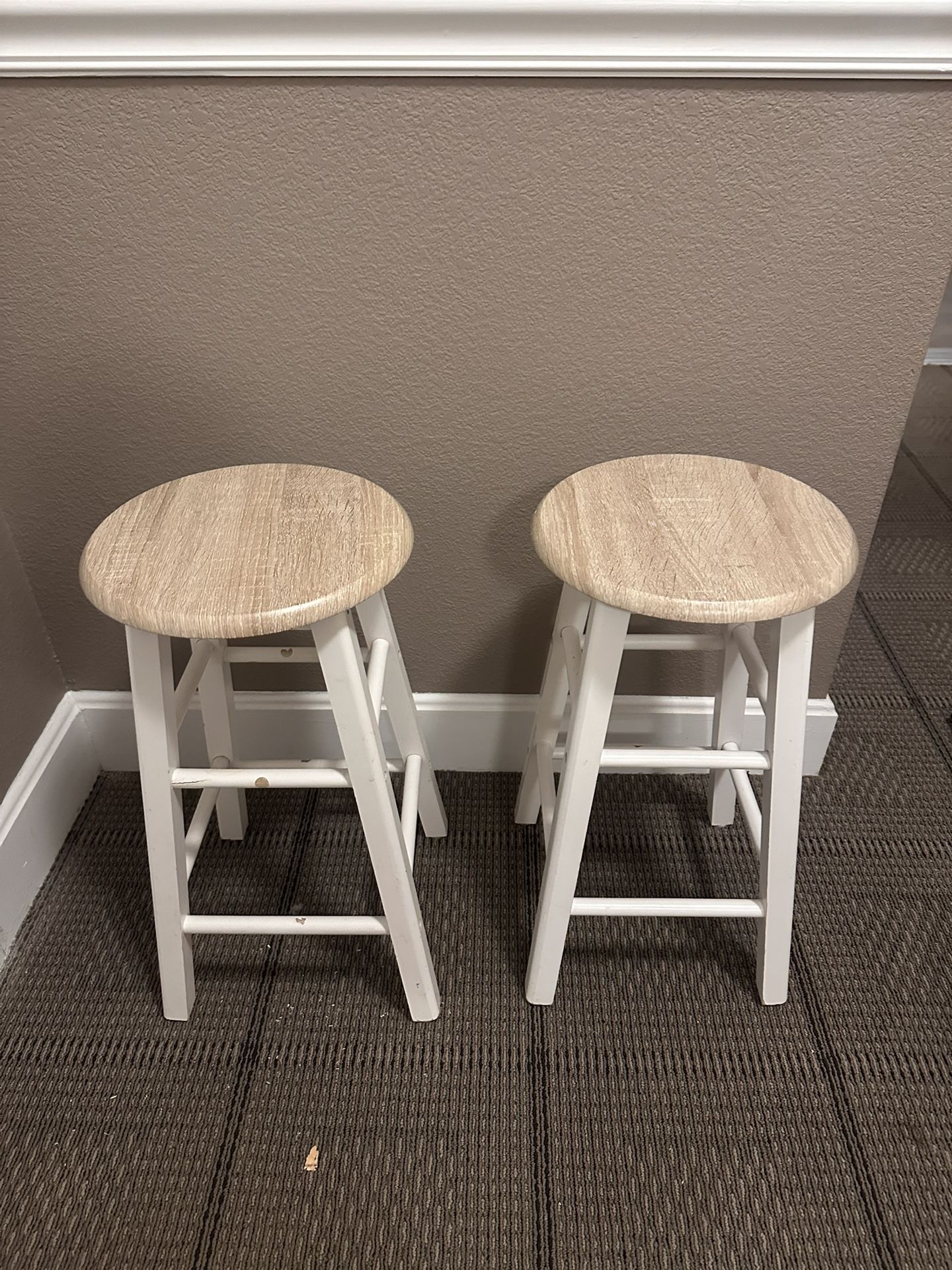 21” Wooden stools