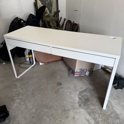 IKEA Micke Desk 