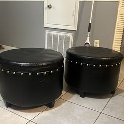 2 Ottoman  black leather