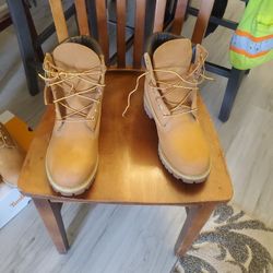  6 inch-Premium Waterproof Timberland Boots. 