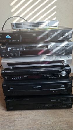 Yamaha Receiver/electronics bundle