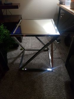 Mid Century Modern Geometric End Table