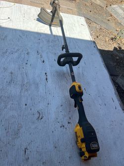 Dewalt 60V trimmer