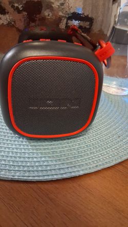 ION magnetic portable speaker