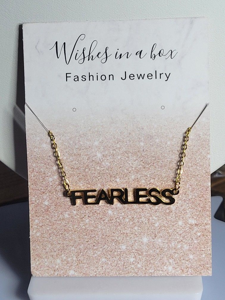 FEARLESS NECKLACE