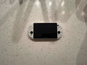Sony PS Vita 2000 Slim White – Modded (HENkaku / Enso) + 256GB MicroSD & Adapter