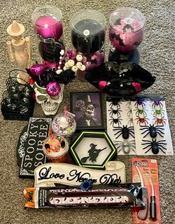 🎃👻 HALLOWEEN ITEMS FOR SALE! 👻🎃