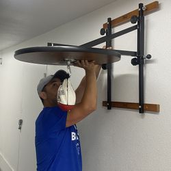 Everlast Speed Bag And Mount