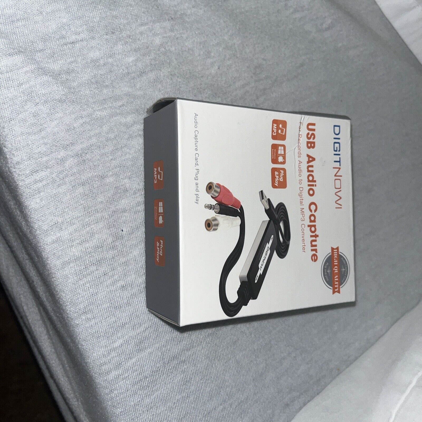 USB Audio Capture Card Grabber for Vinyl Cassette Tapes to Digital MP3 Converter