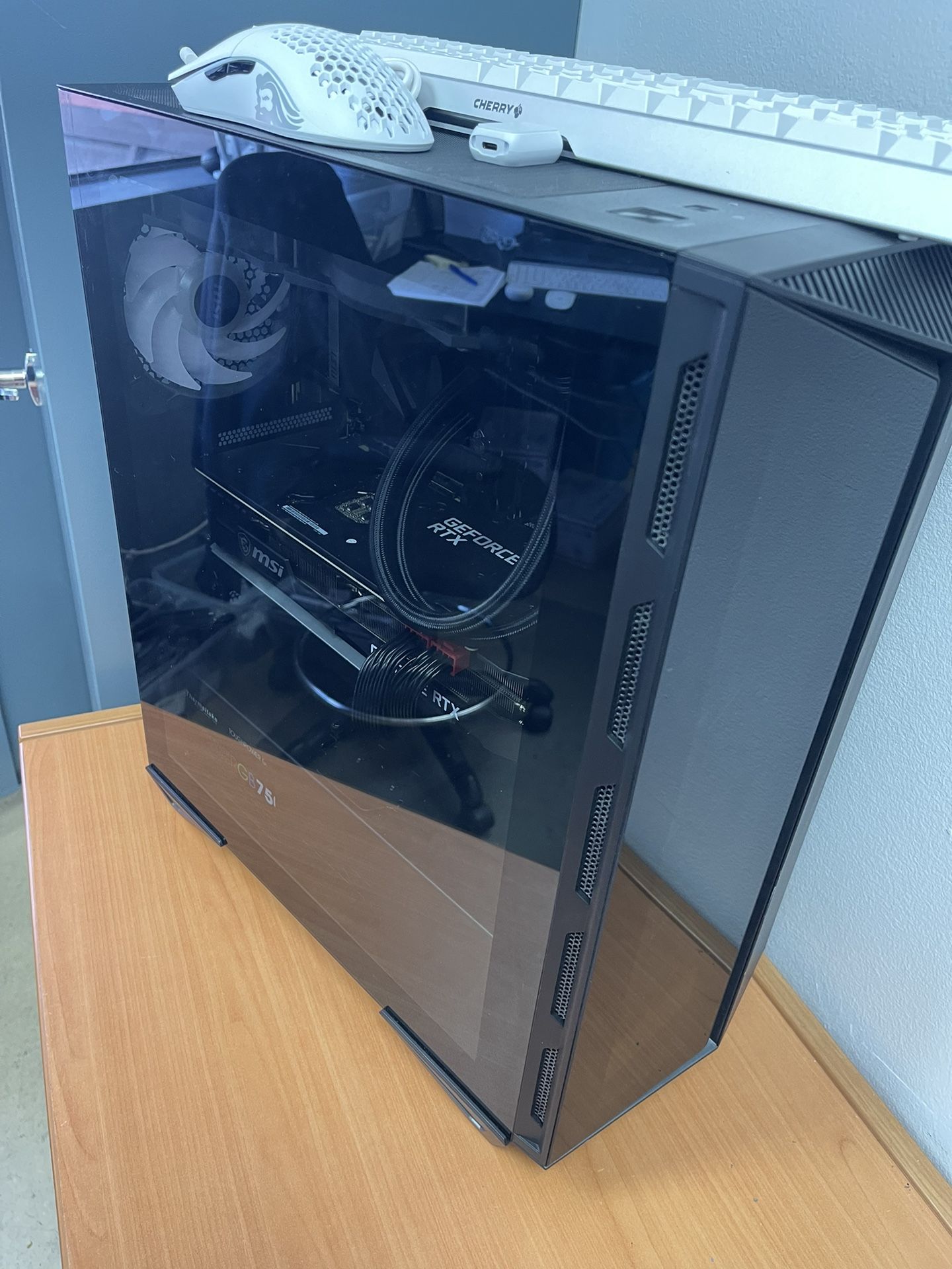 MSI Gaming Tower Aegis RS Gaming PC 256 GB • 30 day warranty