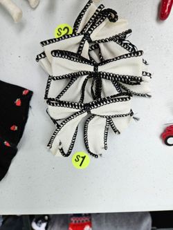 Mini Black and White Bows